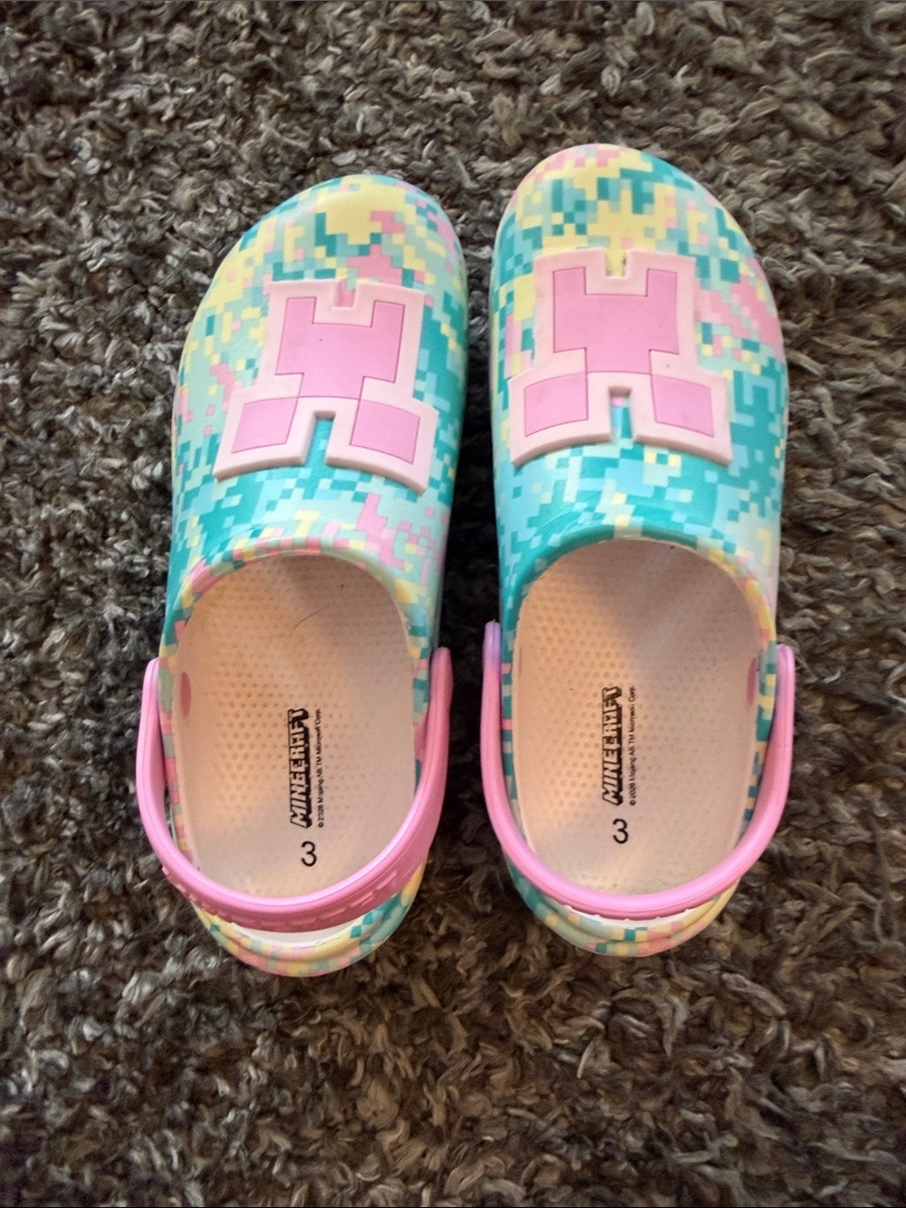 Minecraft Crocs - Picture 3 of 7